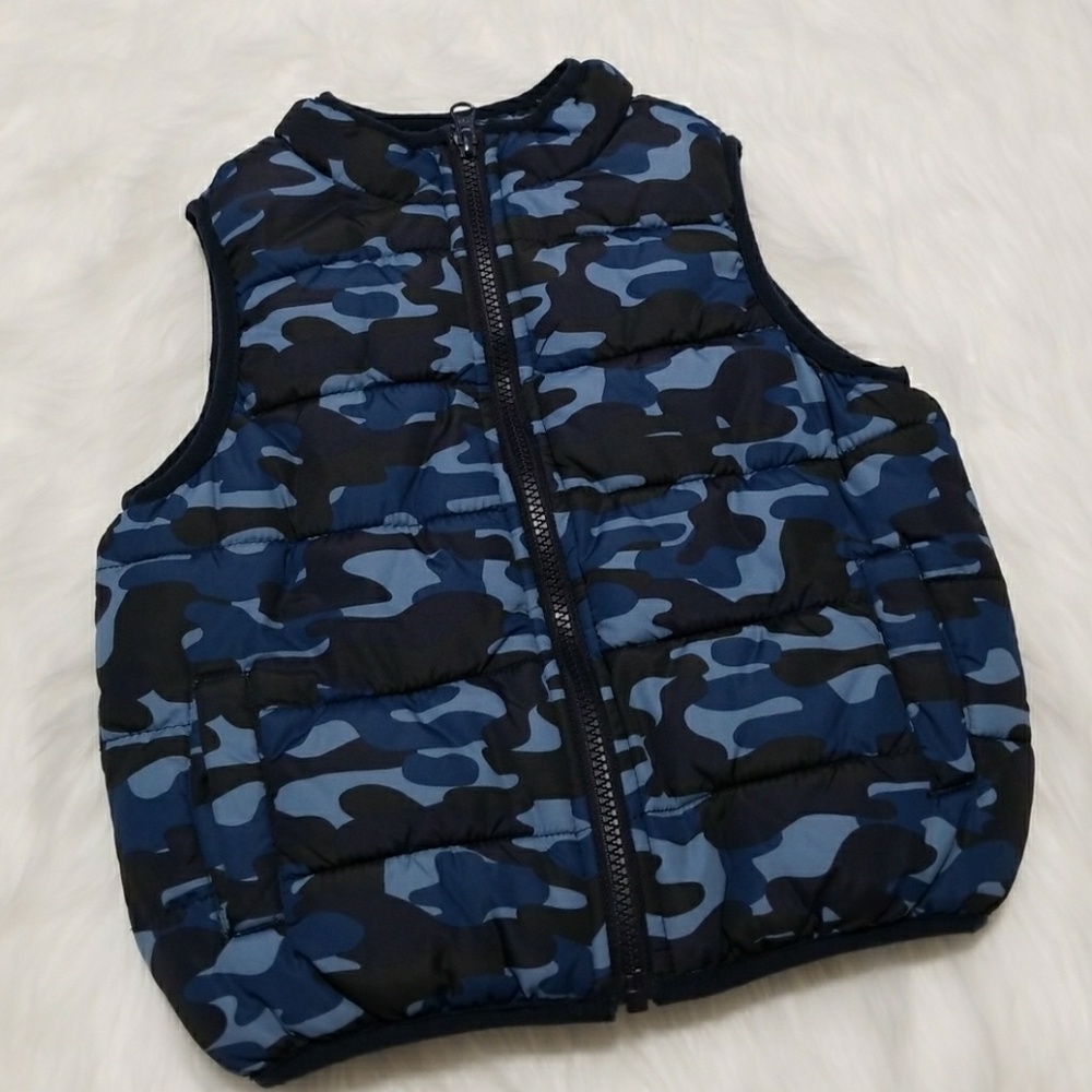Gymboree puffer vest  30% off in bundle
